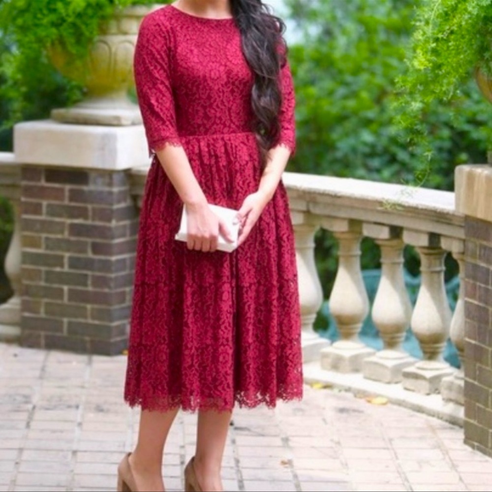 Graceful In Lace Dainty Jewells Dress